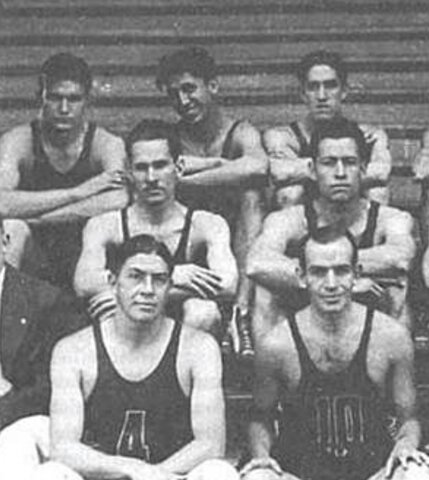 Primer partido profesional