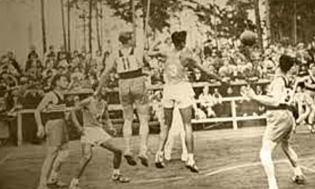 Primer Medalla Olímpica en un deporte de conjunto