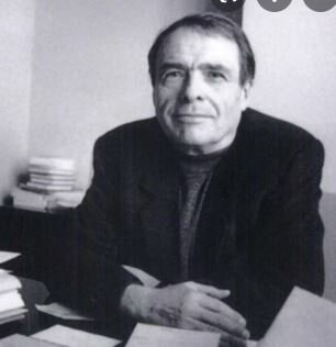 Bourdieu: La reproducción social por medio de la educación