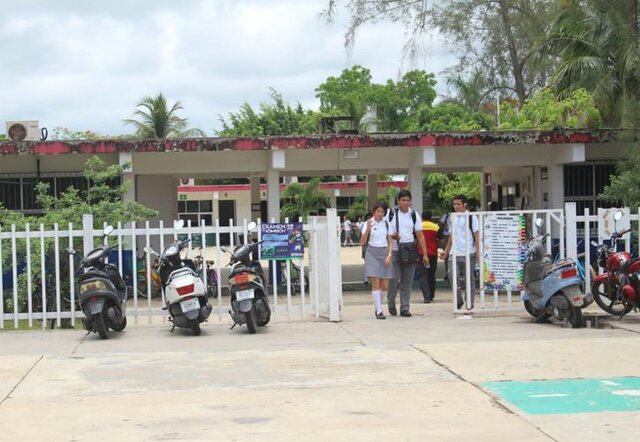 ingresé al Cbtis 72 "Andres Quintana Roo"