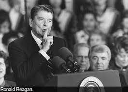 Reagan asume su poder