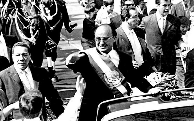 4.- La época contemporánea de la Administración Pública.