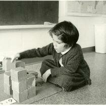 The first Montessori school - Whitby school open in the U.S.