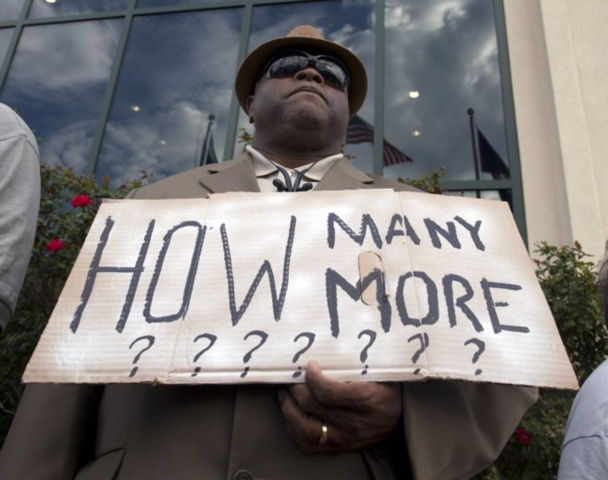 La muerte de Walter Scott pone de nuevo en pie a la comunidad negra