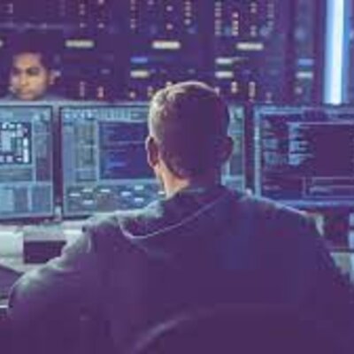 Timeline: La Evolución de Los Sistemas de Control y El Control Automático En Torno A La Globalización