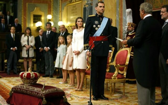MONARQUIA HEREDITARIA