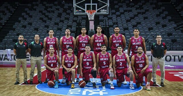 Entrega de la Selección Mexicana