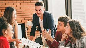 Edades entre los 18-38 años de edad