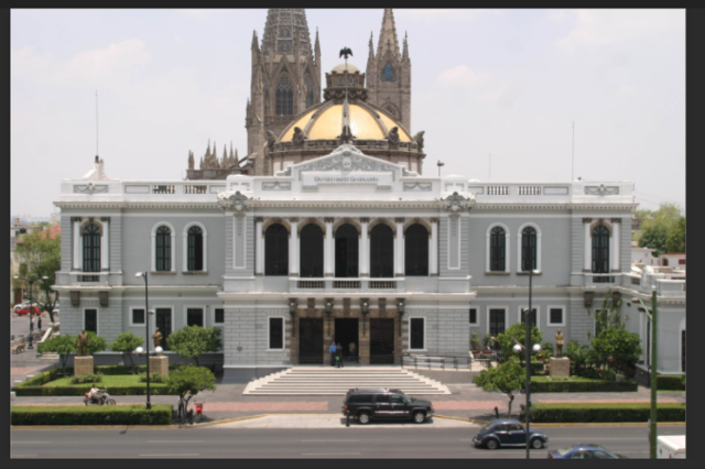 LA UNIVERSIDAD RUMBO AL SIGLOXXI CUARTO MOMENTO REVOLUCIONARIO