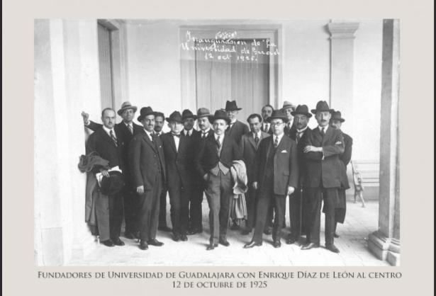LA UNIVERSIDAD NACIONAL DE GUADALAJARA SE CLAUSURA POR PRIMERA
