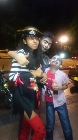 Celebración del Dia de las Brujas (Halloween) #11