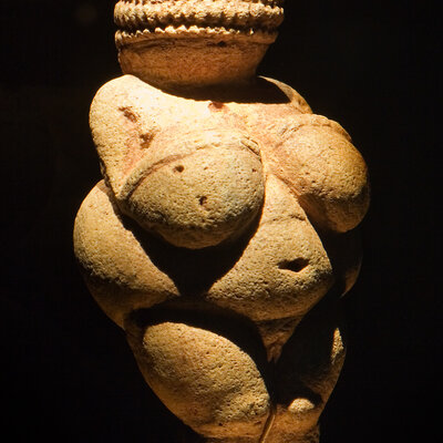 Timeline: Venere di Willendorf