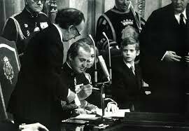 CONSTITUCIÓN ESPAÑOLA