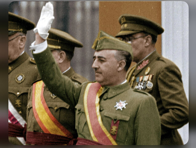 Francisco Franco se subleva