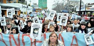 La madre de Candela realiza una marcha.
