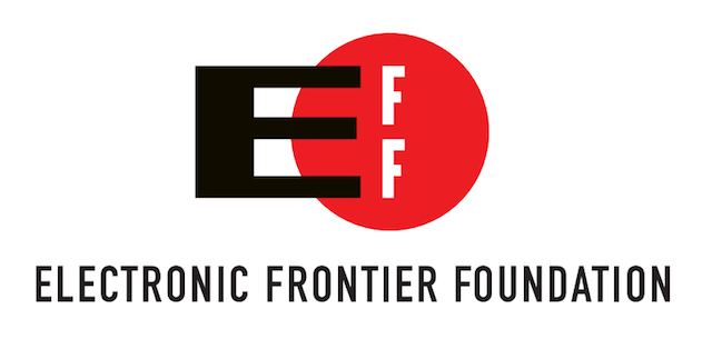 Nace la Electronic Frontier Foundation, creada por John Perry Barlow y Mitch Kapor para ruchar contra el control gubernamental de Internet.