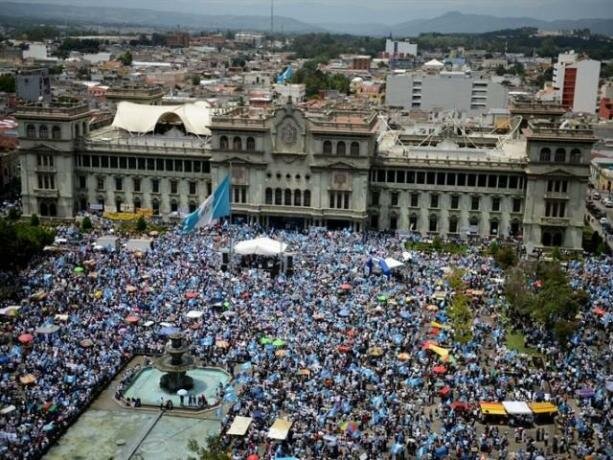 Marcha en contra de Otto Pérez