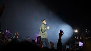 Louis performs at the CCME