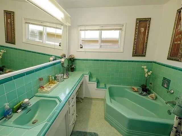 Beginning of Modern Toilets
