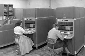 UNAM instala la computadora IBM 650