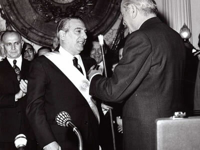 ASUME A LA PRESIDENCIA RAUL LASTIRI