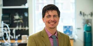 Michael A. Ruggiero y colaboradores