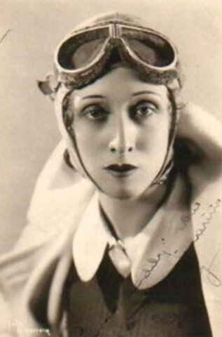 Primera piloto mexicana