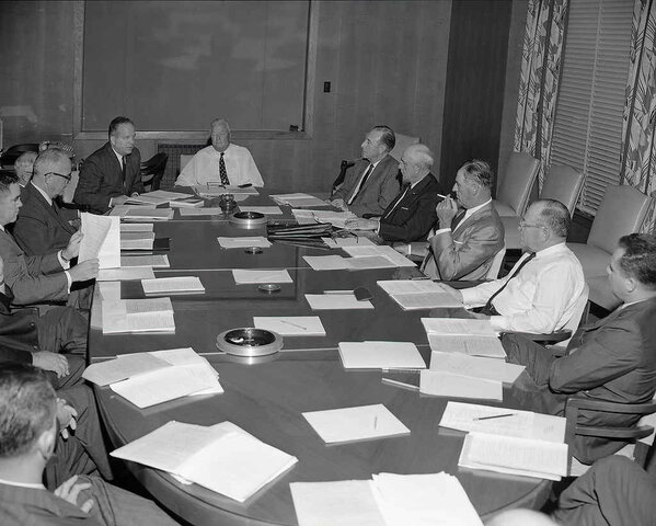 Se traslada el aparato burocrático