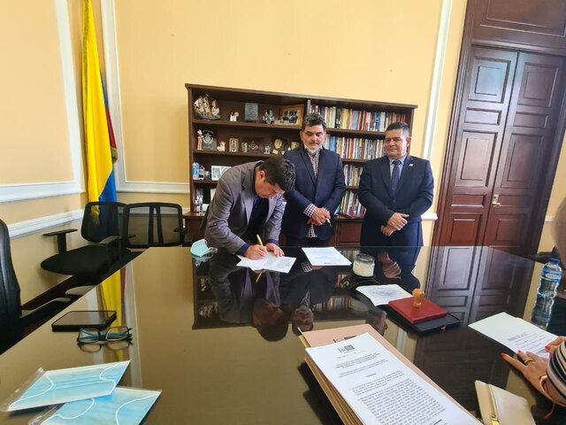 régimen contractual y prestacional de los servidores del estado