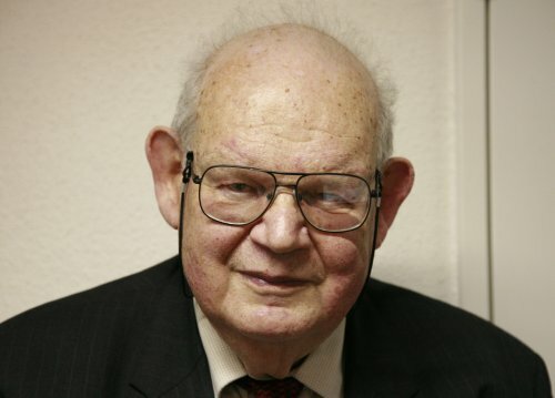 Benoit Mandelbrot