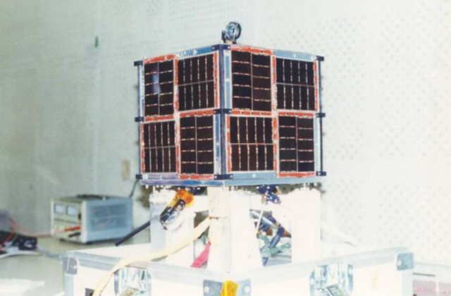 Lanzamiento del satélite UNAM SAT-B