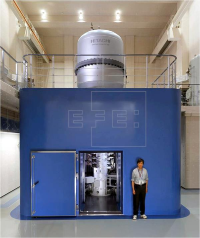 HITACHI HA ( microscopio más potente del mundo)