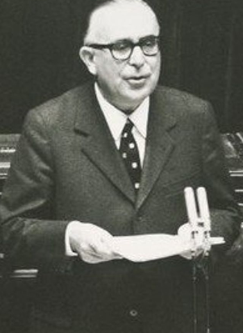 L'Impero Italiano annuncia  il proprio sostegno alle trattative tra Schmidt e Brandt.