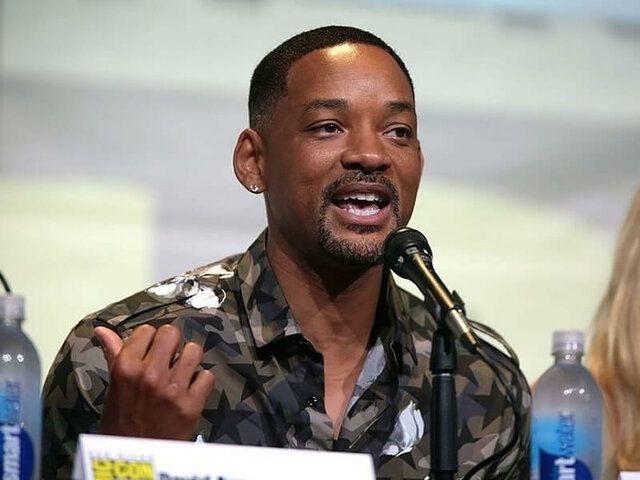 performed the Live 8 concert in his native Philadelphia in front of a large crowd