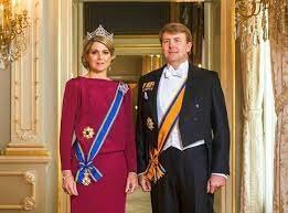 Monarquía Hibrida