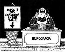 La burocracia es uno de los sistemas de dominación posibles y se presenta como la forma típica de organización, propia de un estado avanzado de la civilización humana.