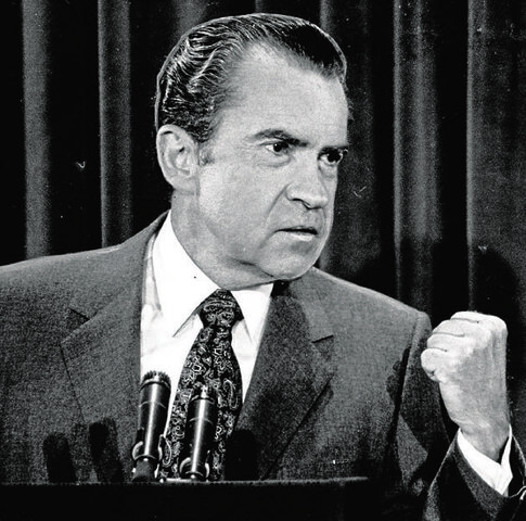 Abandono del Sistema de Bretton Woods.