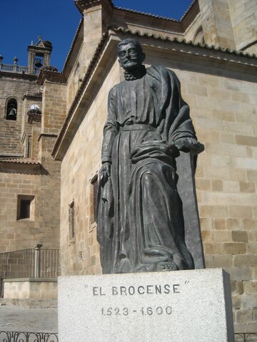 Estatua del Brocense
