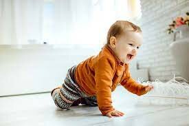 AT SEVENS MONTHS I STARTED CRAWLING