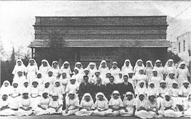 Escuela de Obstetricia