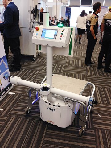 Tecnología para robots industriales con brazos y piernas