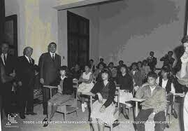 1968 Creación del sistema educativo de Telesecundaria.