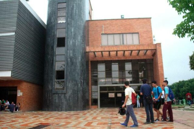 STARTED STUDY AT UIS