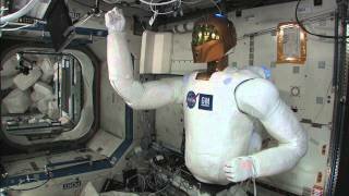 ROBOT HUMANOIDE UTILIZADO COMO ASTRONAUTA.
