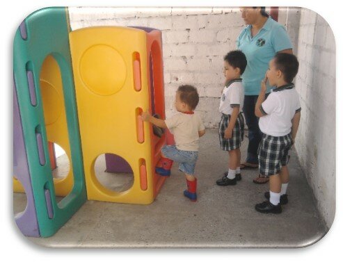 Entre a la guardería