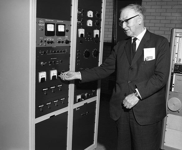 John Cockcroft and Ernest Walton split atoms nucleus