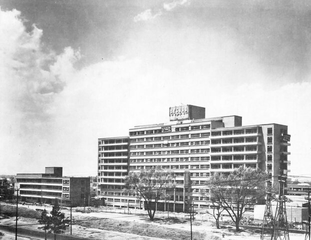 Entra en servicios el hospital La Raza, del IMSS.