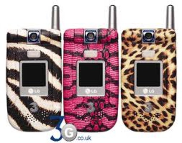 the intro of cell phone fashion