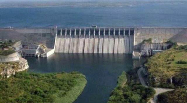 Los presidentes de Estados Unidos y México inauguran la presa Falcón.