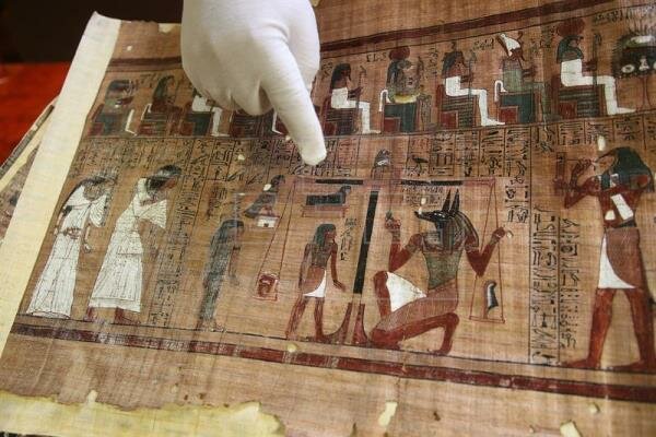 Escritura en papiros en Egipto